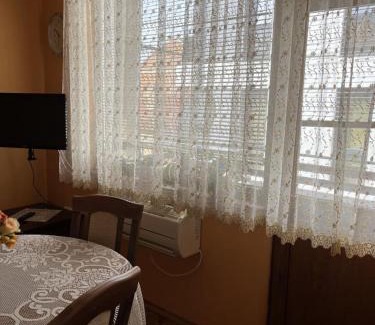 Old Town Apartamento | Apartment Geni