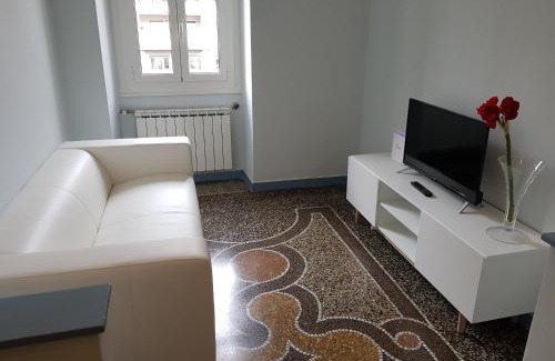 San Fruttuoso Apartamento | apartment genova central
