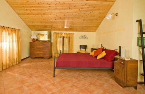 Cagli Apartamento | Apartment Giallo 8 - Tres Habitaciones Piso, Capacidad 8
