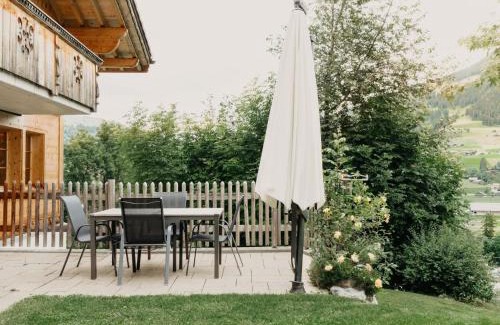 Saanenmöser Apartamento | Apartment Giferblick by Interhome