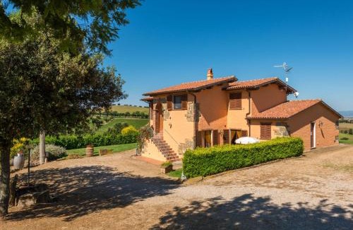 Scansano Apartamento | Apartment Ginestra by Interhome