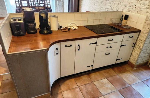 Decazeville Apartamento | Apartment 'Gite 43' with Private Terrace, Shared Garden and Wi-Fi