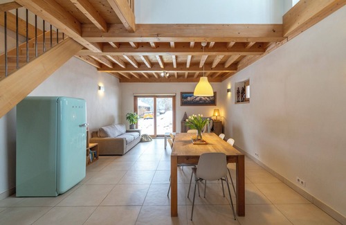 Nancy-sur-Cluses Apartamento | Apartamento 'Gîte Dans Ferme D'Alpage' con vistas a la montaña, jardín privado y Wi-Fi