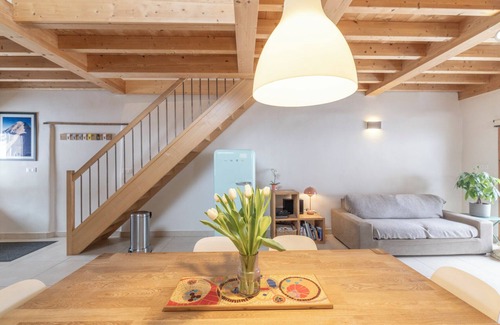 Nancy-sur-Cluses Apartamento | Apartamento 'Gîte Dans Ferme D'Alpage' con vistas a la montaña, jardín privado y Wi-Fi