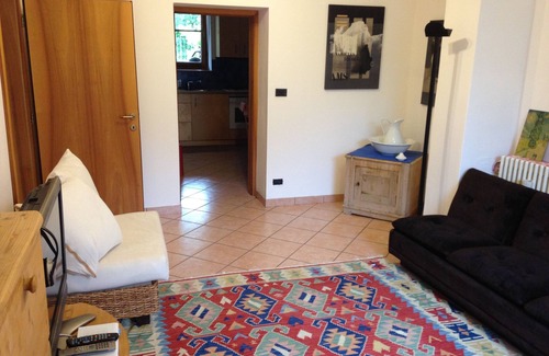 Vadena Apartamento | Apartamento Giulia, un oasis de tranquilidad a las afueras de Bolzano.