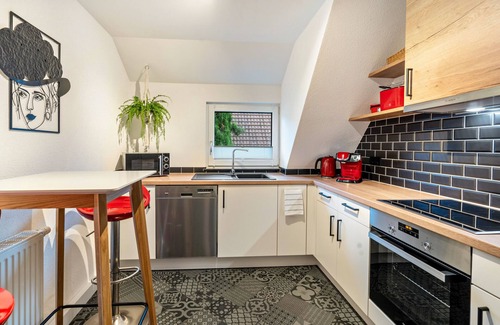 Lahr Apartamento | Apartamento 'Goldener Hirsch' con vistas a la montaña, balcón y Wi-Fi