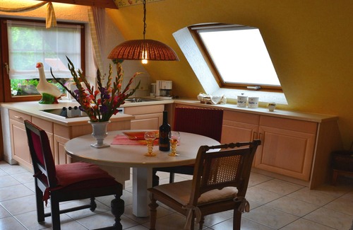Sasbachwalden Apartamento | Apartamento 'Goldammer' con vistas a la montaña, terraza compartida y Wi-Fi