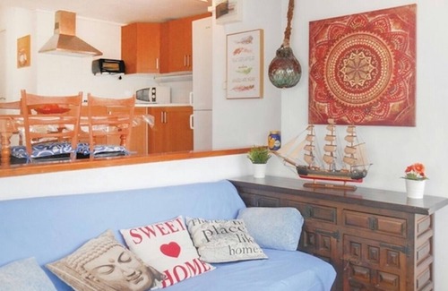 Salionc Apartamento | Apartamento 'Goleta' cerca del mar con balcón y Wi-Fi