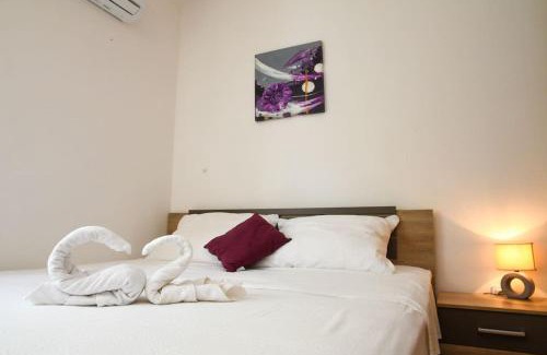 Komiza Apartamento | Apartment Goli