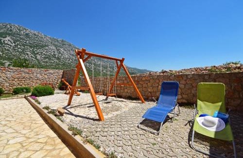 Cesarica Apartamento | Apartment Golub-1 by Interhome
