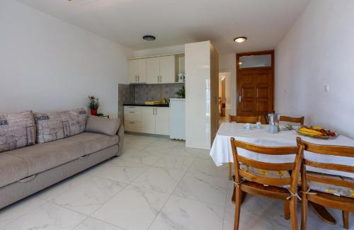 Selce Apartamento | Apartment Goran