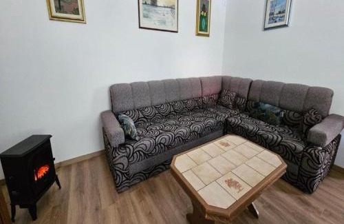 Municipality of Gracac Apartamento | Apartment Gracac - Two Bedroom Apartment with Terrace