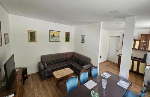 Municipality of Gracac Apartamento | Apartment Gracac - Two Bedroom Apartment with Terrace