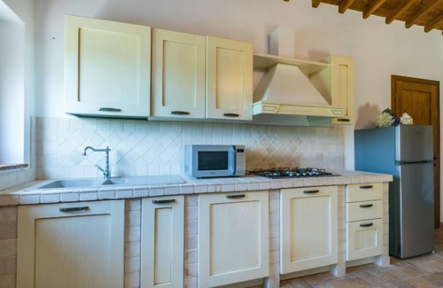 Guardistallo Apartamento | Apartamento Granum by Interhome