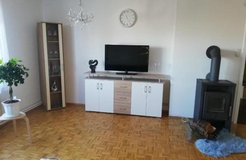 Waltendorf Apartamento | Apartment Graz Lustbuhel