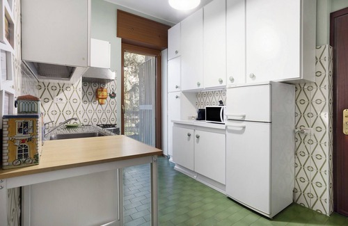 Lampugnano Apartamento | Apartamento 'Green House' con terraza privada, jardín compartido y Wi-Fi