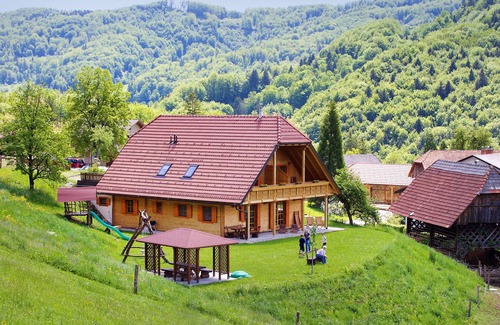 Lasko Apartamento | Apartamento verde en la granja Pirc