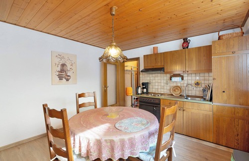 Darstein Apartamento | Apartamento 'Grimm' con Terraza Compartida y Wi-Fi