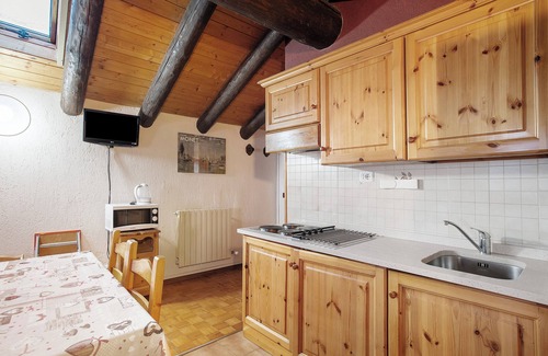 Gressan Apartamento | Apartamento 'Grimondet' con terraza compartida, jardín compartido y Wi-Fi
