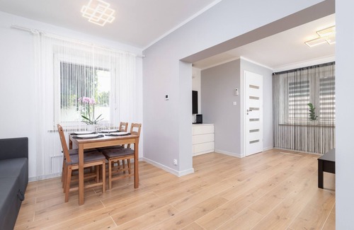 Podgorze Apartamento | Apartment Gromadzka With A/C by Renters