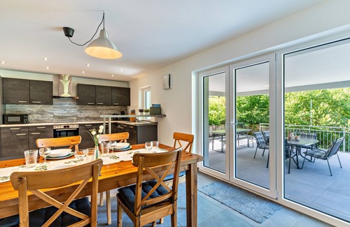 Gengenbach Apartamento | Apartamento 'Haigerach' con terraza privada y Wi-Fi
