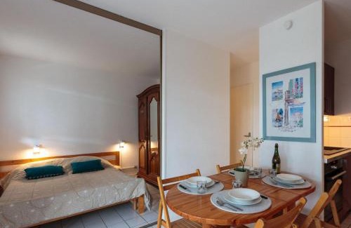 Les Mathes Apartamento | Apartment Hameau de Talaris-16 by Interhome