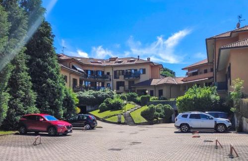 Porto Valtravaglia Apartamento | Apartment Haridian by Interhome