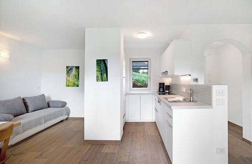 Berg/Monte Apartamento | Apartment 'Harmony Apt 3' with Mountain View, Shared Garden and Wi-Fi
