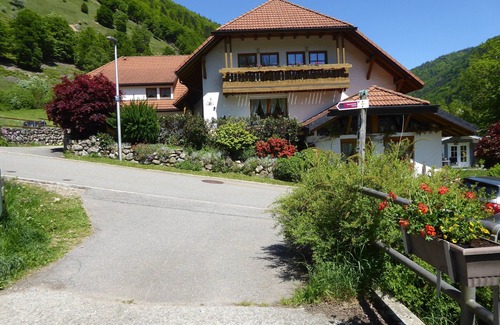 Brandenberg-Fahl Apartamento | Apartamento 'Haus Am Rotwiesenbach' con vistas a la montaña, terraza privada y Wi-Fi