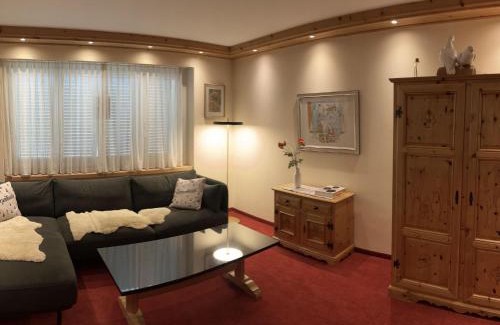 Valbella Apartamento | Apartment Haus Colani Ingold by Interhome