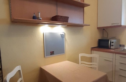 Momlingen Apartamento | Apartamento 'Haus Königswald' con terraza privada y Wi-Fi