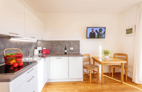 Castelrotto Apartamento | Apartamento "Haus Lohengrin - Ferienwohnung 1" con vistas a la montaña