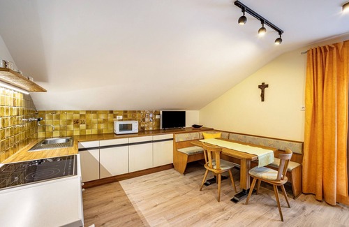 Pfalzen Apartamento | Apartamento 'Haus Rieder Paul Apt 3' con vistas a la montaña, jardín compartido y Wi-Fi
