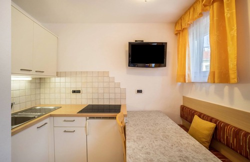Pfalzen Apartamento | Apartamento 'Haus Rieder Paul 2' con vistas a la montaña, jardín compartido y Wi-Fi