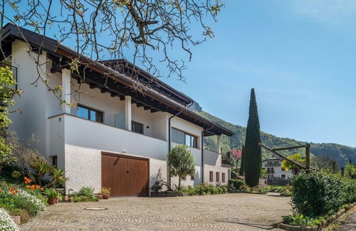 Terlano Apartamento | Apartamento 'Haus Rosengarten Apt C' con vistas a la montaña, terraza privada y Wi-Fi