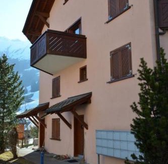 Parpan Apartamento | Apartment Haus Sunneschy Whg- 202 by Interhome