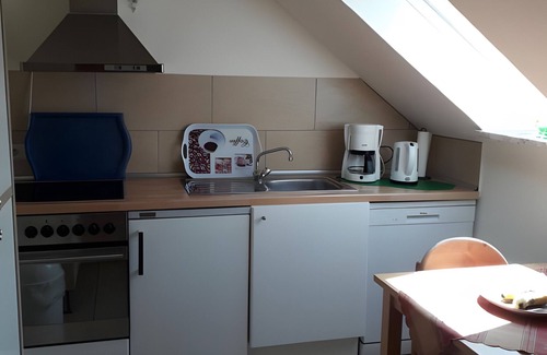 Wesselburen Apartamento | Apartamento 'Haus Wohnrade' con balcón y Wi-Fi