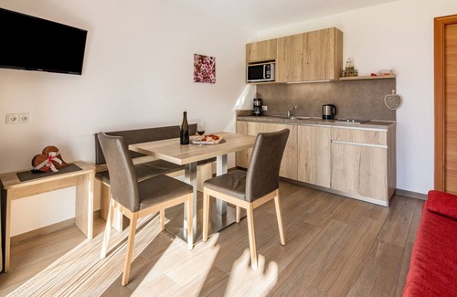Sluderno Apartamento | Apartamento 'Hausergut Bonita 4' con vistas a la montaña, jardín compartido y Wi-Fi