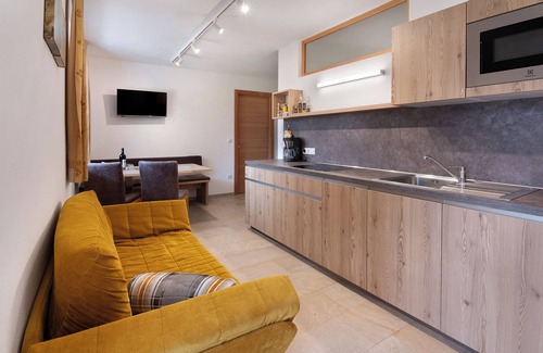 Sluderno Apartamento | Apartamento 'Hausergut Golden' con vistas a la montaña, terraza privada y Wi-Fi