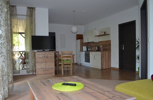 Burg-Kauper Apartamento | Apartment hayloft / straw chamber - Spreewaldscheune am Fließ-Ferienwohnungen am
