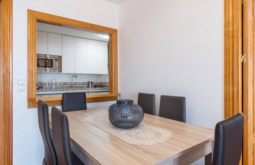 Polopos Apartamento | Apartamento 'Haza' con vistas al mar, Wi-Fi y aire acondicionado
