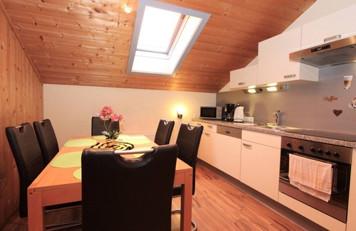 Ried im Zillertal Apartamento | Apartamento Heidi by Interhome