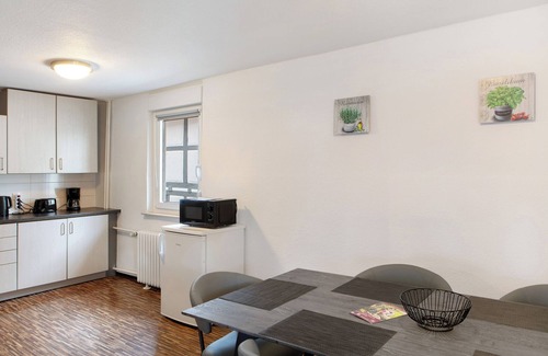 Schauenburg Apartamento | Apartamento 'Heikes Ferienwohnung' con balcón y Wi-Fi