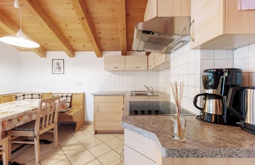 Nova Levante Apartamento | Apartamento 'Heinzenhof 4' con vistas a la montaña, jardín compartido y Wi-Fi
