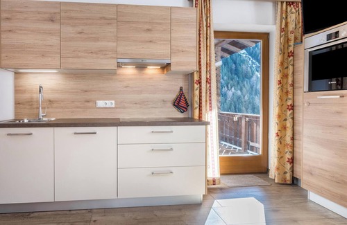 Racines Apartamento | Apartamento "Heiserhof - Apfel" con vistas a la montaña, terraza y Wi-Fi