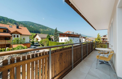 Villabassa Apartamento | Apartamento "Hofer Elisabeth" con vistas a la montaña, wifi, balcón y jardín