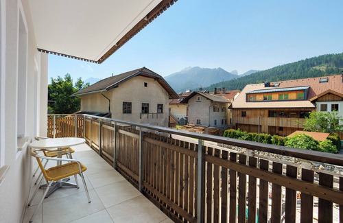 Villabassa Apartamento | Apartamento "Hofer Elisabeth" con vistas a la montaña, wifi, balcón y jardín