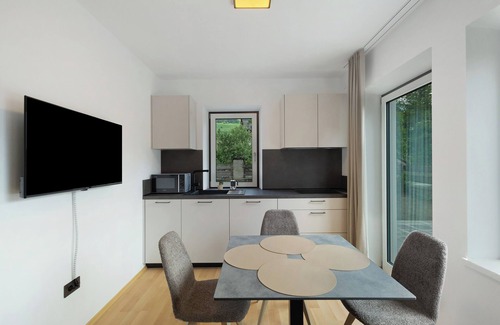 Villabassa Apartamento | Apartamento "Hofer Maria" con vistas a la montaña, Wi-Fi, terraza y jardín