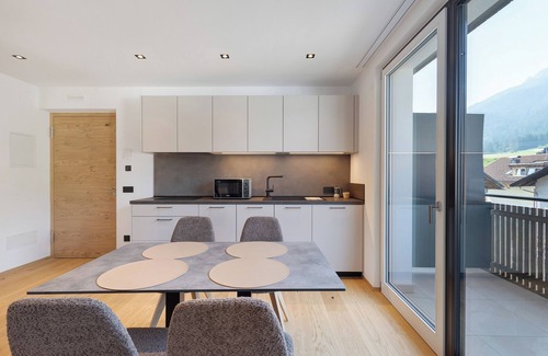 Villabassa Apartamento | Apartamento "Hofer Marianna" con vistas a la montaña, wifi, balcón y jardín