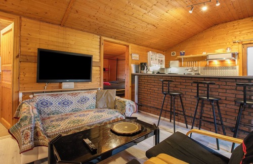 Fedderingen Casa | Apartamento 'Holzhaus Grimm' con piscina privada, terraza privada y Wi-Fi